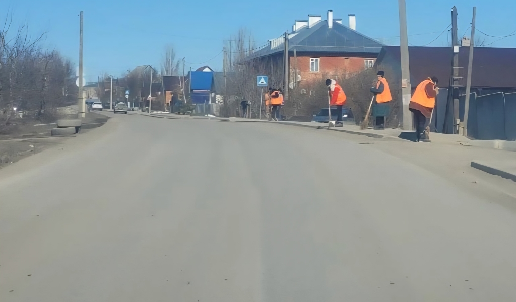 Саратовцы благодарят дворников и уборщиков за чистоту